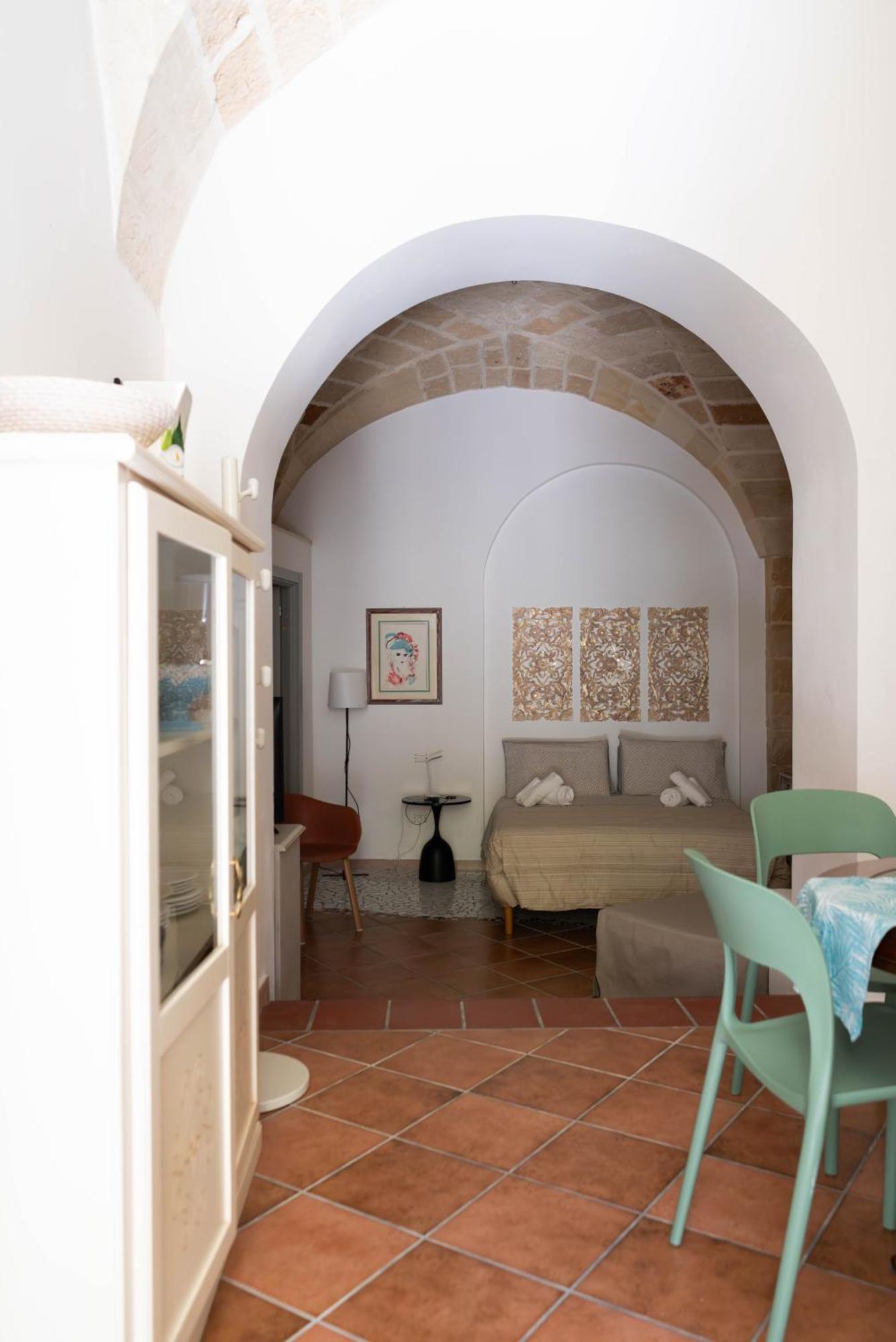 B&B Corte Dei Memoli Di Margiotta Giuseppina Lecce Exterior photo