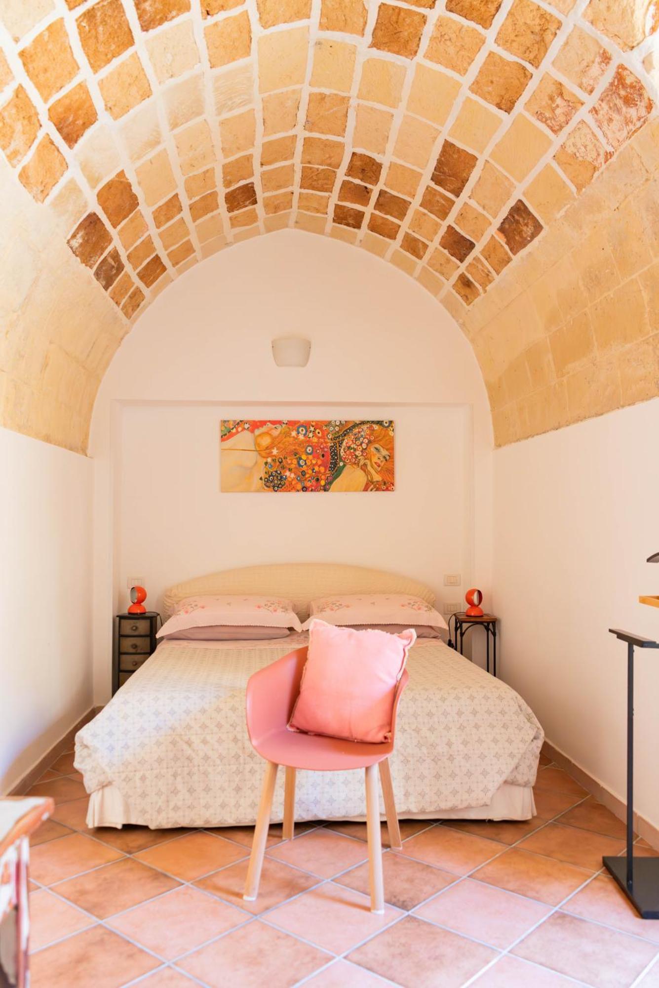 B&B Corte Dei Memoli Di Margiotta Giuseppina Lecce Exterior photo